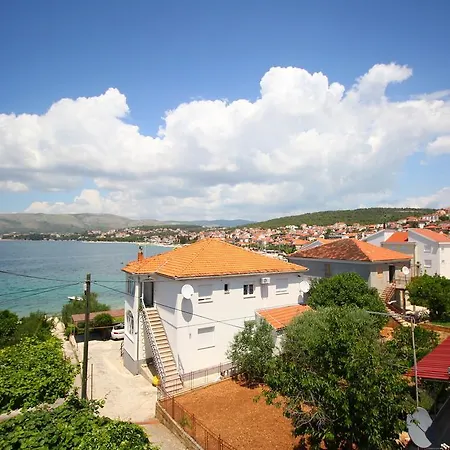 Apartments Tonka Trogir Zimmer foto
